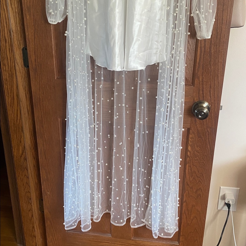 Bridal satin slip and pearled robe - Picture 3 of 5